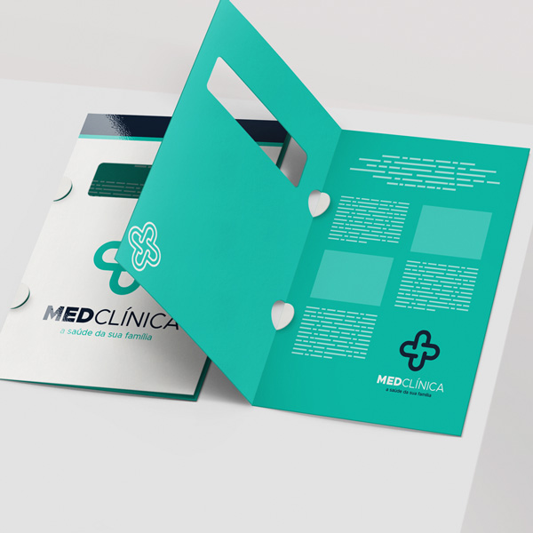 Impressao de 500 Pastas com Orelha e Janela Couchê 250g 