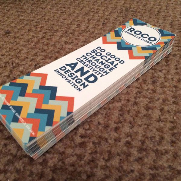 Cartão Duplo Couchê 300g Verniz UV Total de Frente e Verso